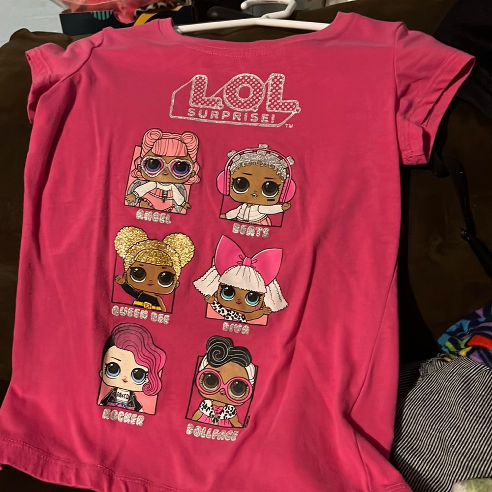 Girls Size 5 T Shirt